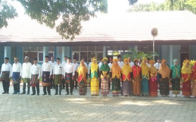 Civitas Akademik SMA Negeri 14 Makassar Melaksanakan Upacara Peringatan Hari Sumpah Pemuda