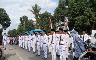 Siswa-Siswi SMA Negeri 14 Makassar Berpartisipasi dalam Gerak Jalan Indah tingkat SMA/SMK